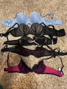 Adore Me - 19 Bras & 1 Lingerie Set